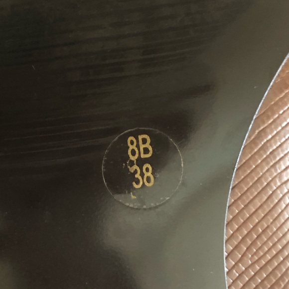 $10 SALE! BCBG Chocolate Brown Heels 👠 Sz 8 - Picture 7 of 7